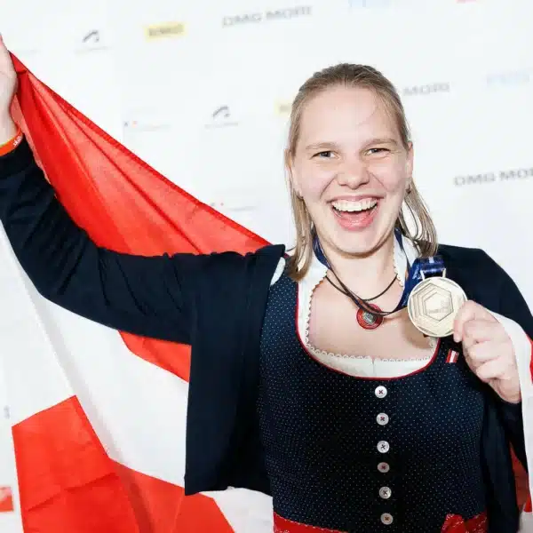 WorldSkills 2024 – Bronzemedaille für Bautechnikabsolventin Magdalena Rath